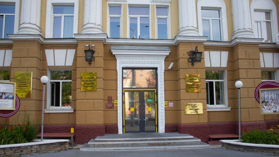    АГМУ. Вуз. Источник: Анна Меньшикова, Толк