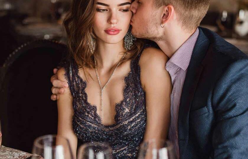 Твоя жена изменяла со мной! Я оставался ночевать, когда тебя не было, это в прошлом - сказал мне брат на празднике