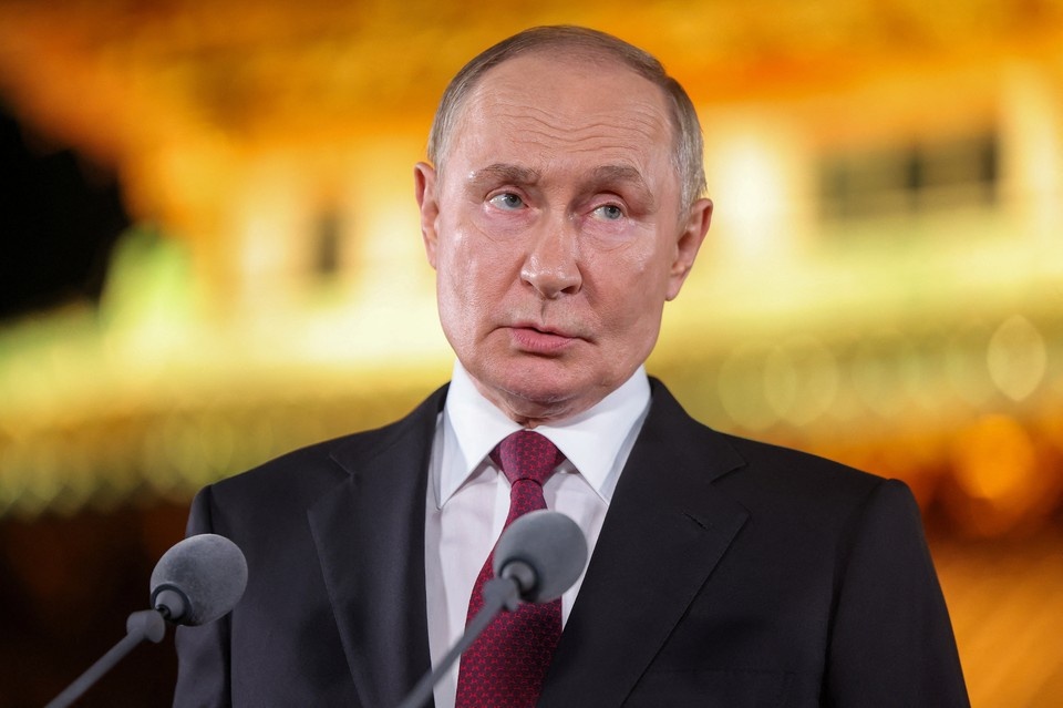    Путин: Если конфликт с Украиной не решится мирно, Россия прибегнет к оружию REUTERS