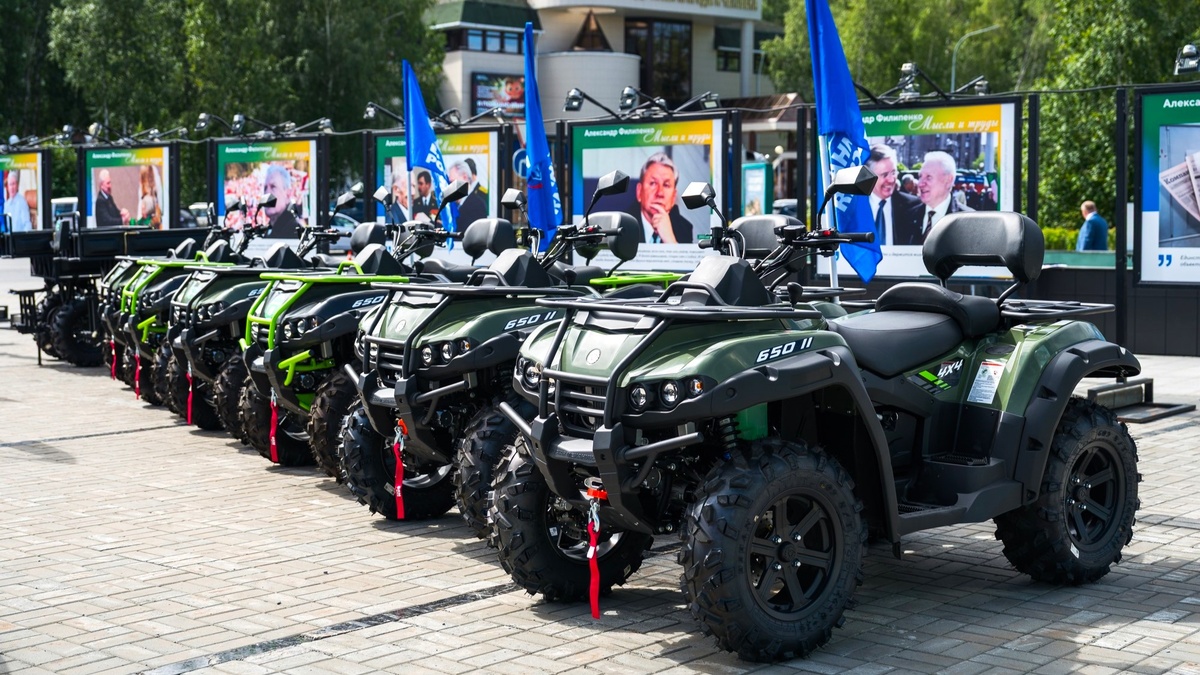    Более 10 тысяч единиц техники и оборудования приобрела Югра для бойцов СВО