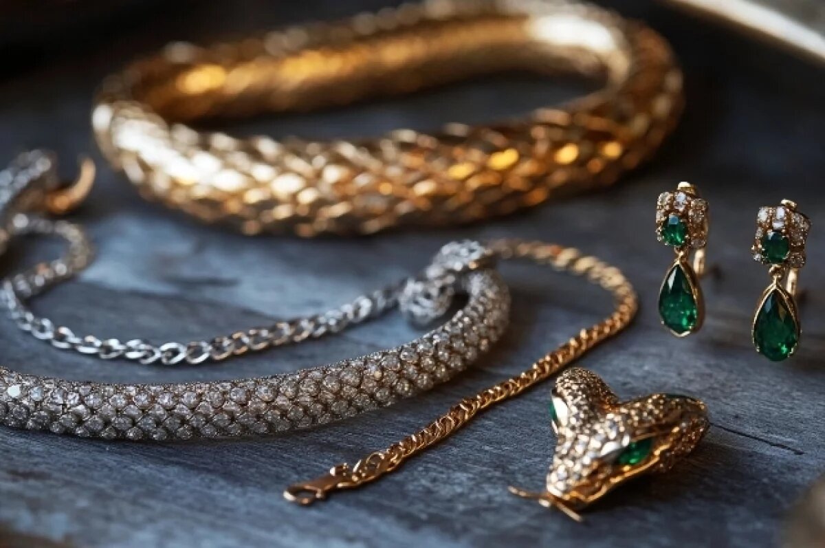    16,8 млн рублей в золоте и серебре нашли у предпринимателя в Биробиджане