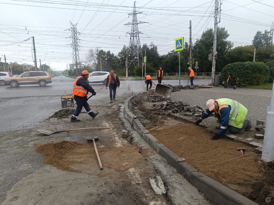    Дорожные работы в Барнауле по нацпроекту "Инфраструктура для жизни". Источник: Администрация Барнаула