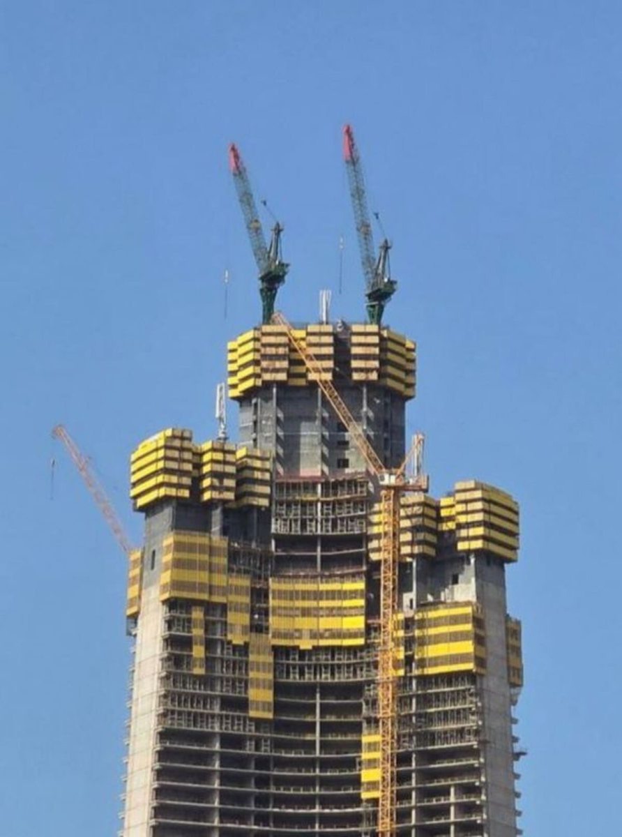    Строительство километровой башни Jeddah Tower / © Jeddah Now