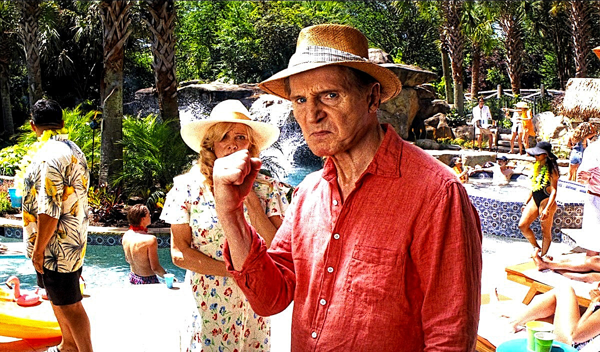 - А ну-ка подставь физию к экрану, 6000 миль до Голливуда! Есть пара замечаний насчет твоего обзора моего "Честного вора"! 