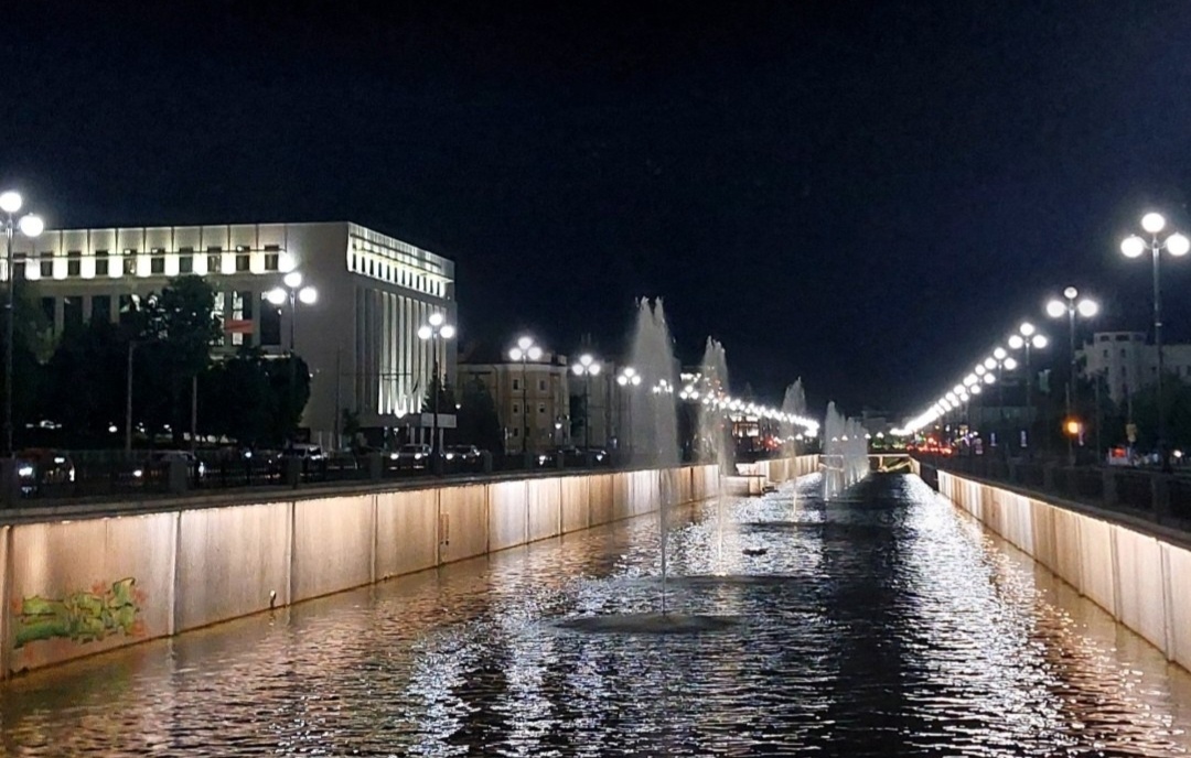 ❝ И вдруг... О эти «вдруг»! Как они играют человеком!❞ Валентин Пикуль. 