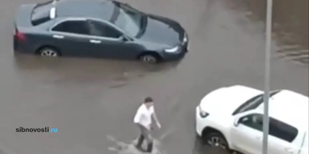 Один из собственников затопляемого проезда на Свердловской передаст его городу, где недавно тысячи жителей оказались в водной блокаде