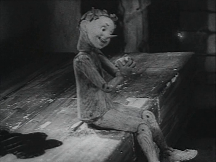 Кадр из фильма "Золотой ключик" (1939)