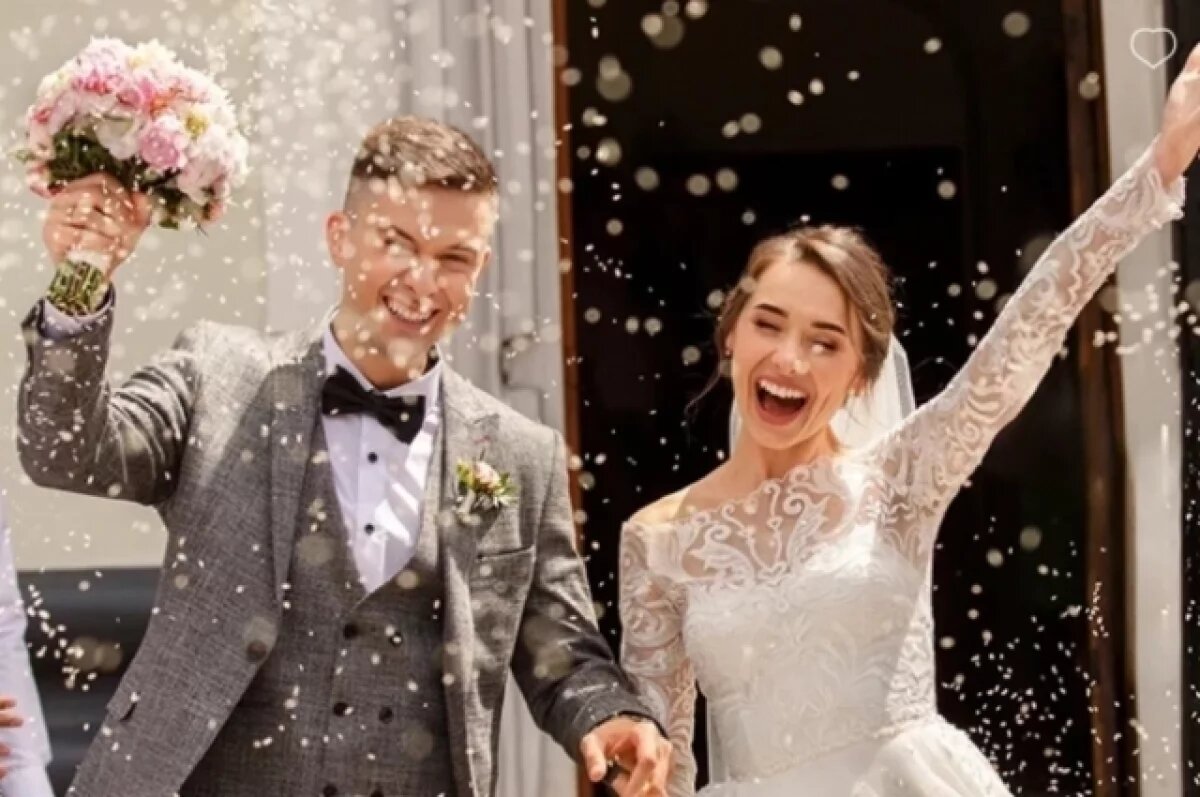    Волгоградские молодожены разыграют путешествие на 150 тысяч рублей