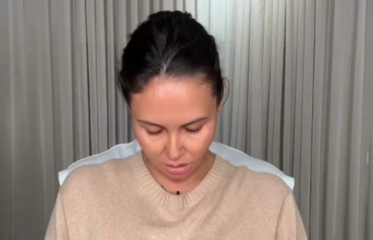    Ляйсан Утяшева показалась без макияжа и с полным мейком – видео