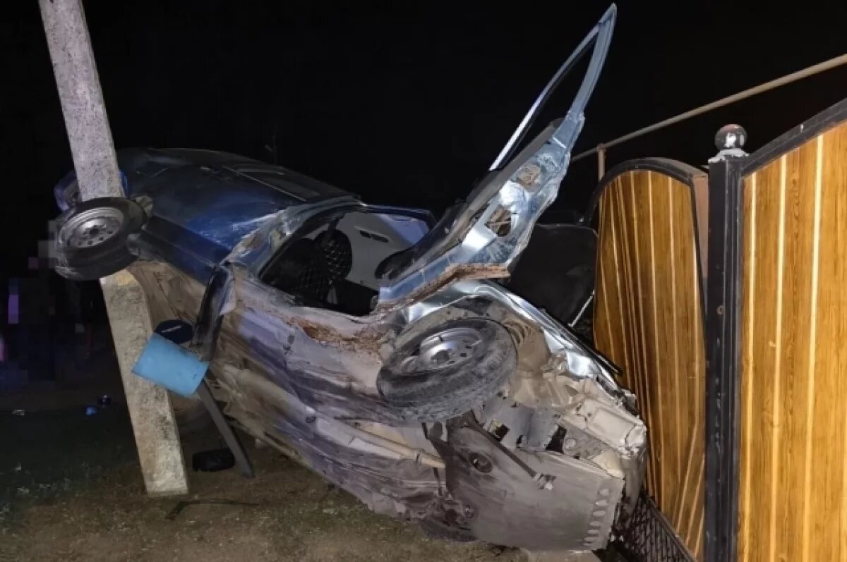    Машина залетела на столб в результате ДТП в Краснодарском крае