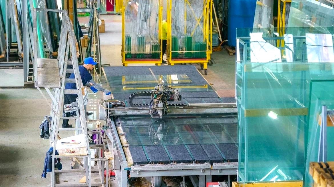    В Сургуте начнут производить закаленное стекло и стеклопакеты