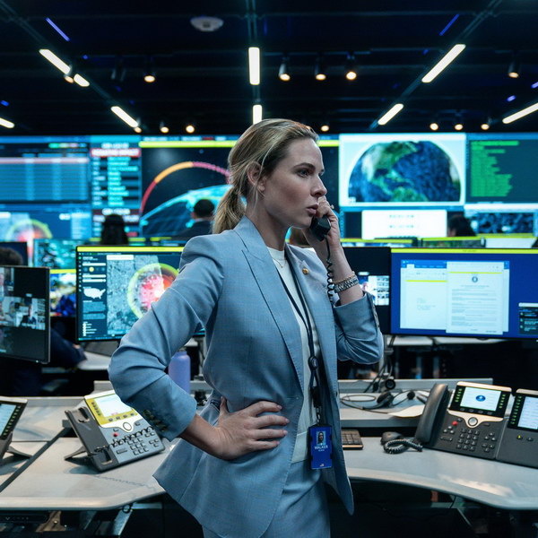     Мир замер в ожидании ядерной войны в трейлере «Дома динамита»