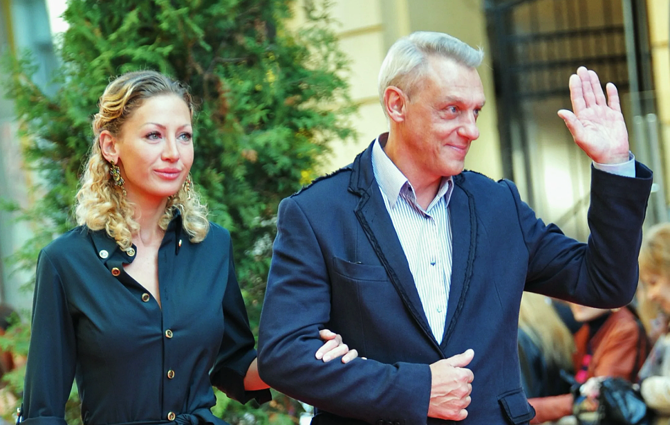 на фото Александр Половцев и Эсана