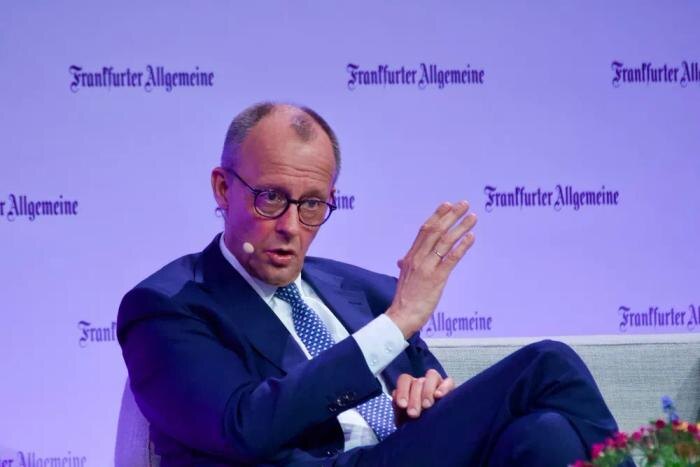 Обложка © Shutterstock / FOTODOM / Ryan Nash Photography