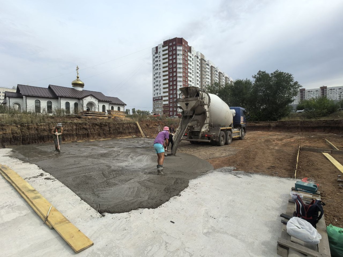     В Оренбурге началось строительство храма с 30-метровой колокольней Оренбуржье
📷    В Оренбурге началось строительство храма с 30-метровой колокольней Оренбуржье
📷    В Оренбурге началось строительство храма с 30-метровой колокольней Оренбуржье
