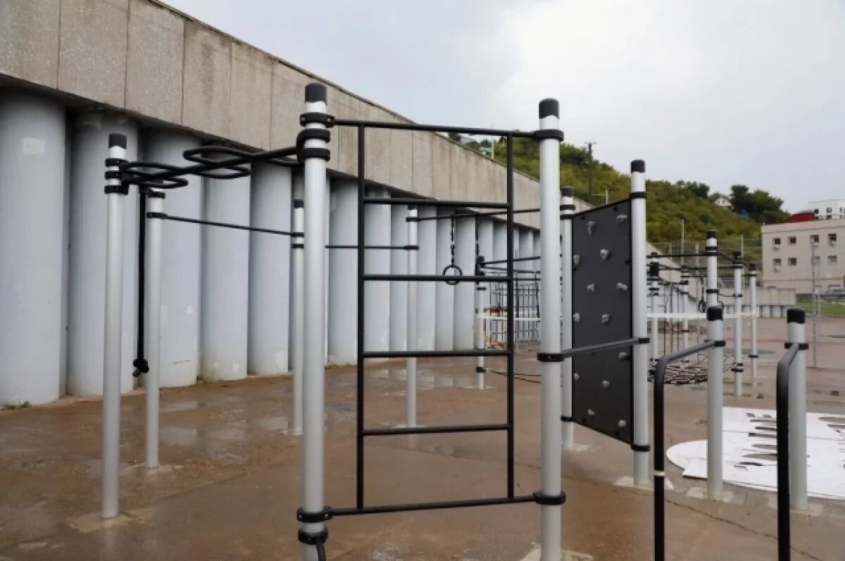    В Уфе устанавливают спортивный кластер на набережной