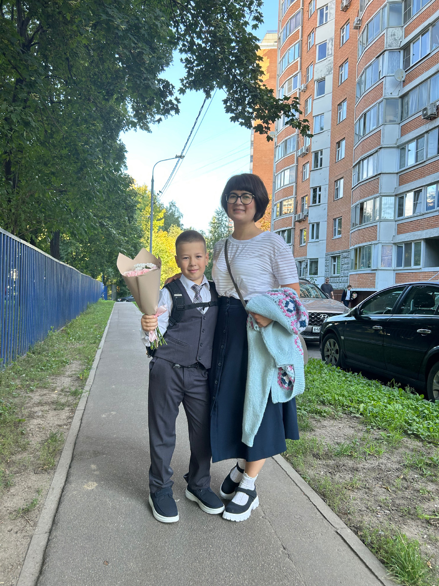 Фото почти на ходу по пути в школу 1 сентября 