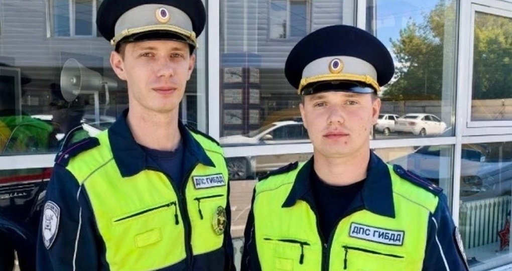 В Иркутске полицейские спасли двухлетнюю девочку