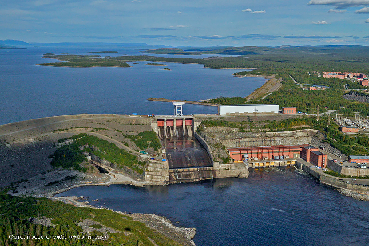     Курейская ГЭС на севере Красноярского края – уникальный объект, энергетическое сердце огромной территории, которая снабжается электричеством автономно, без подключения к Единой энергетической системе России