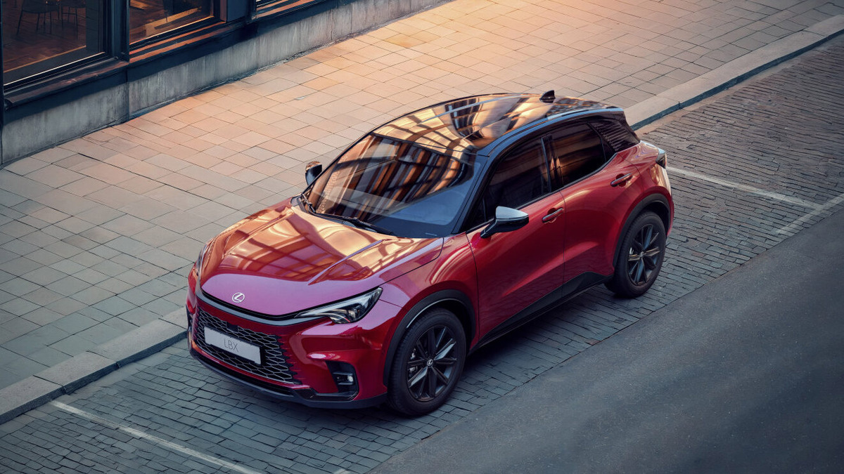    Lexus LBX в исполнении Vibrant Edition. Фото Lexus