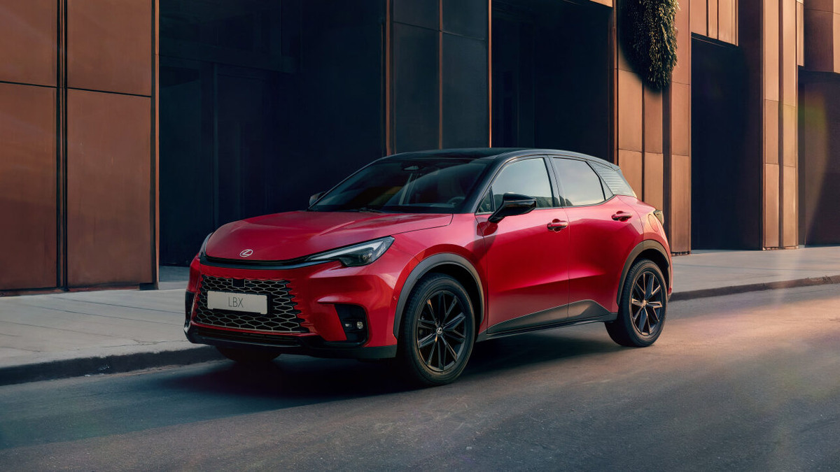    Lexus LBX в исполнении Vibrant Edition. Фото Lexus