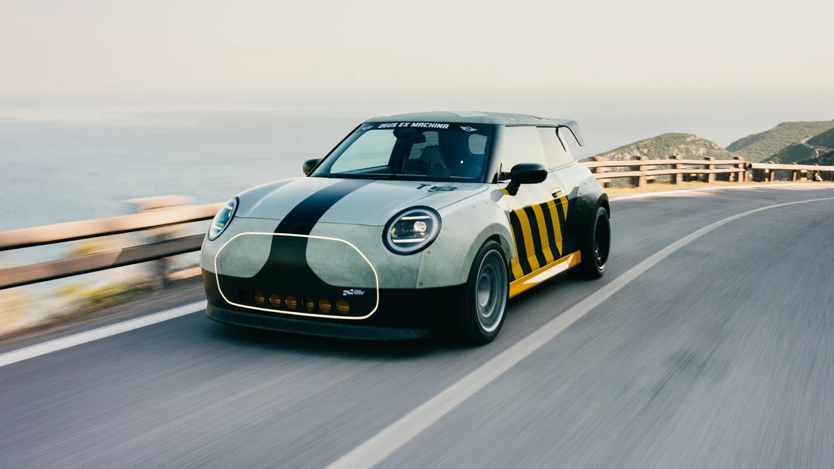 Источник изображения: MINI JCW x Deus Ex Machina