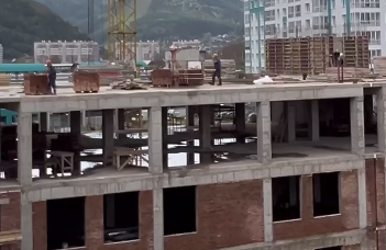     ​К новой красноярской школе в «Тихих Зорях» начали подводить инженерные сети