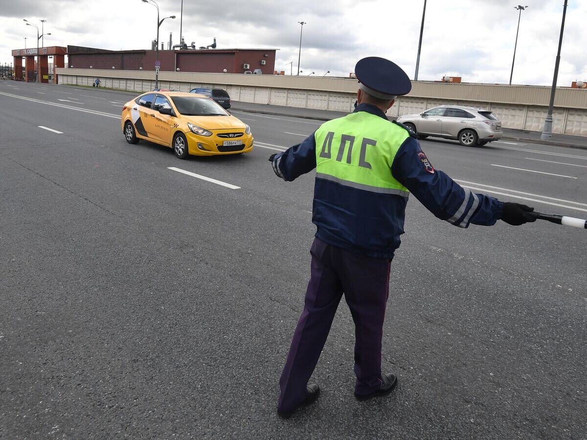    Рейд по проверке такси в Москве© РИА Новости / Михаил Воскресенский