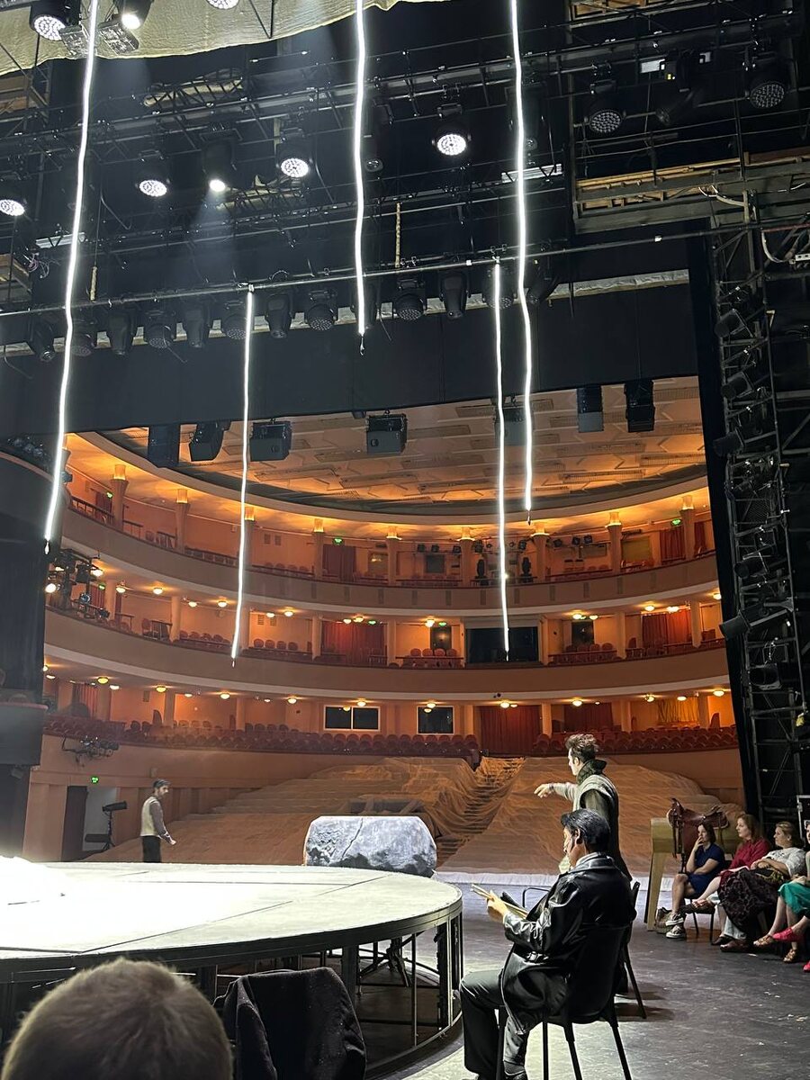 Сцена из спектакля «Чайка». Краснодарский театр драмы. В рамках фестиваля "Горький+". Фотор автора.