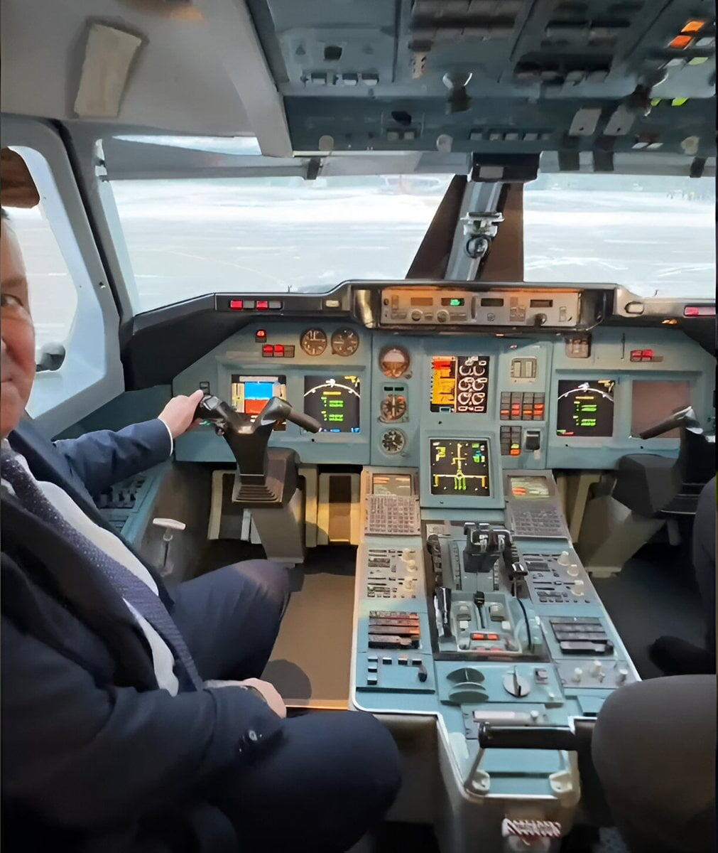   Кабина пилотов Ту-214