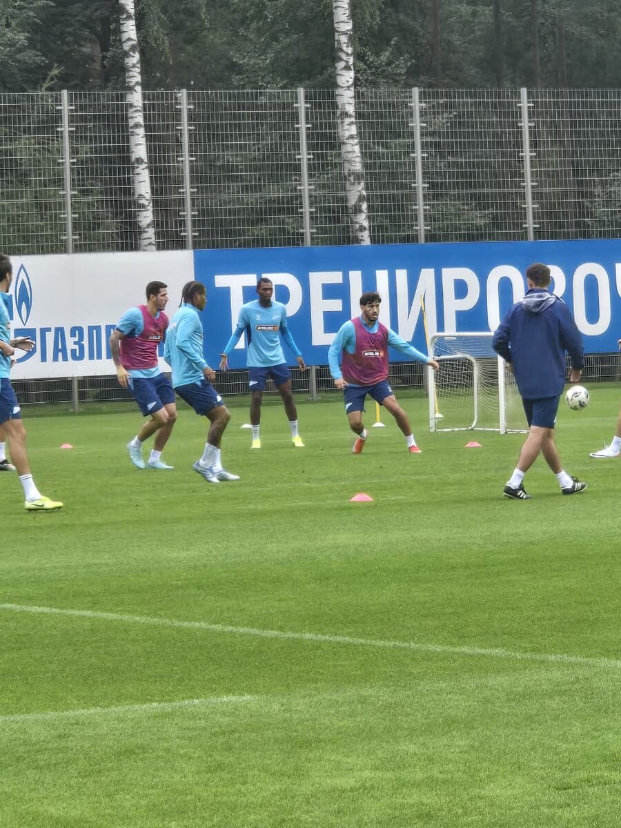    Зырянов приехал на тренировку "Зенита"Алексей Андрианов
