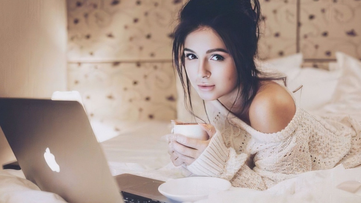 Певица Нюша