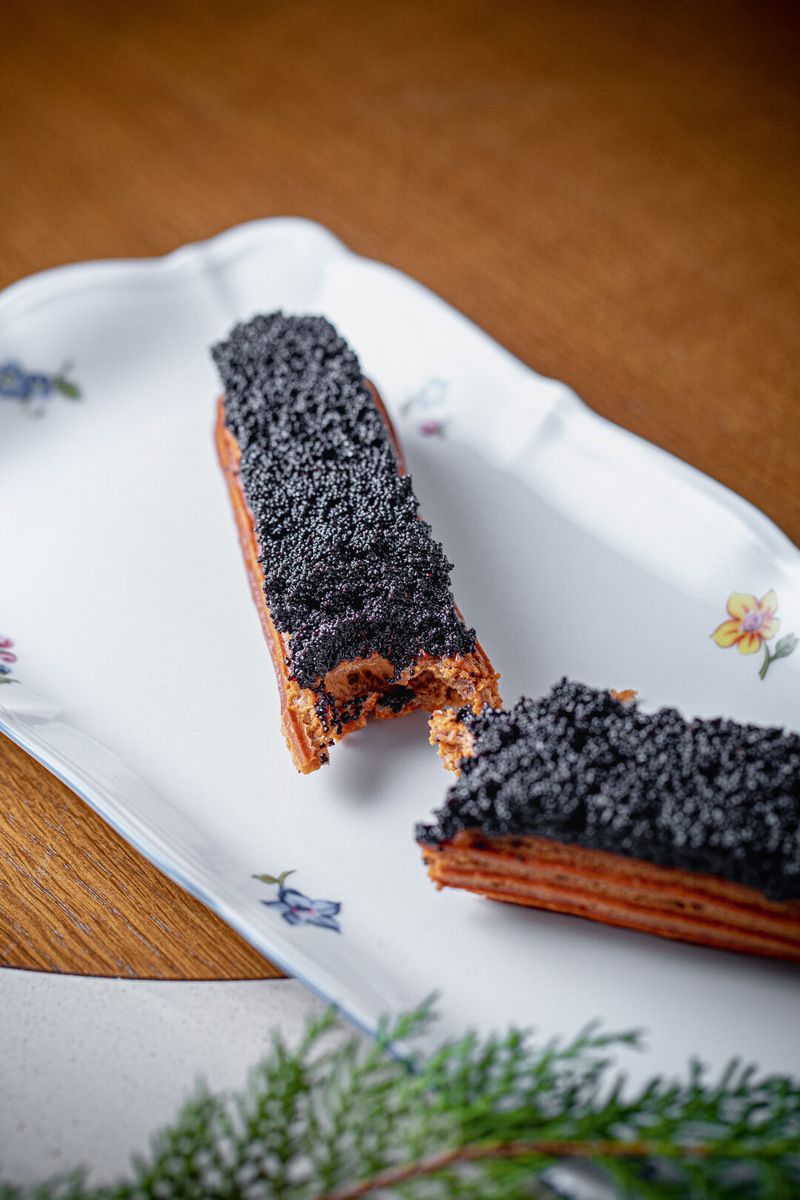    Длина ультрамакового эклера составляет 22 сантиметра Фото: Предоставлено пресс-службой заведения