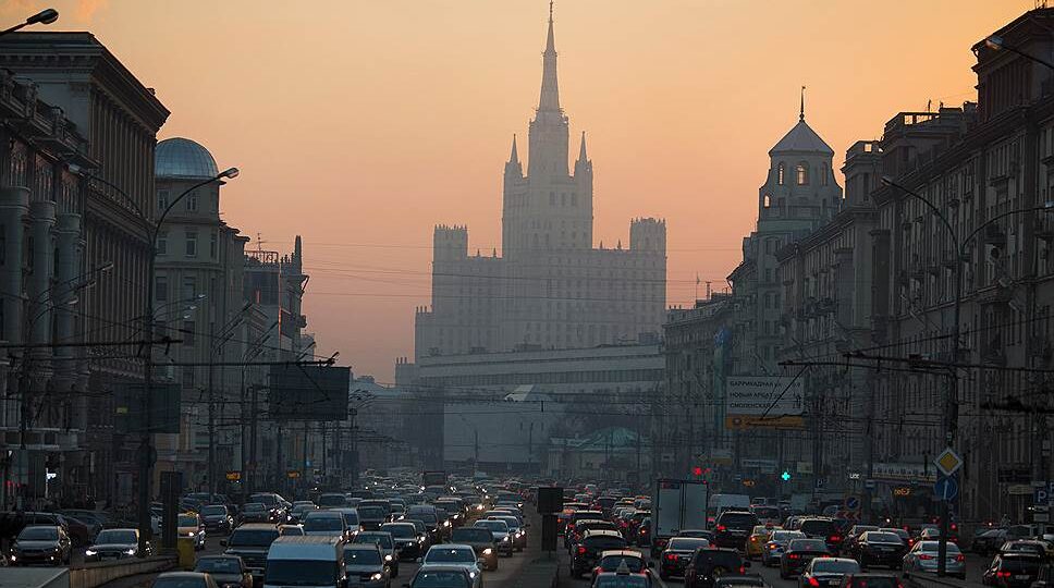 Как выжить в Москве, если вам за 50