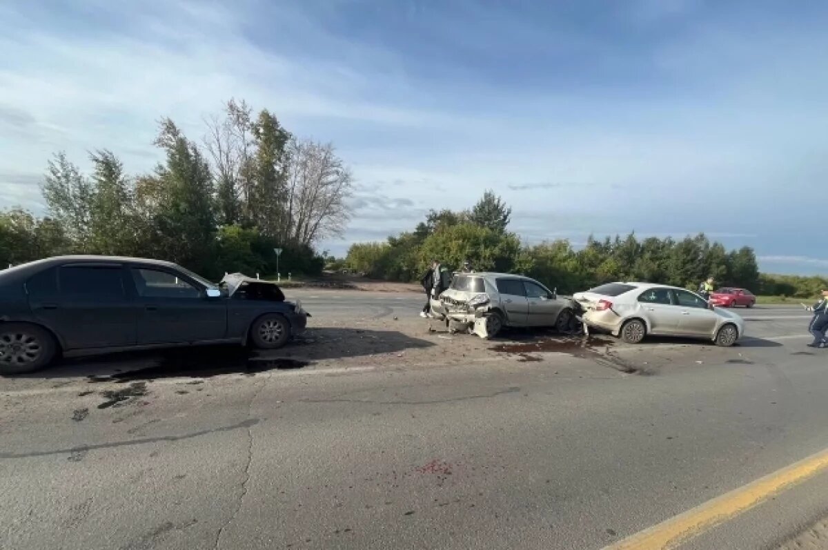    В массовом ДТП на трассе Тюмень — Омск пострадали четыре человека