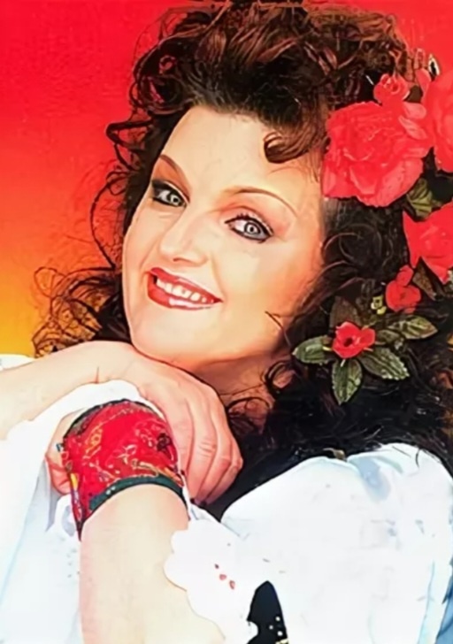 Заколочки, резинки, красота, счастье на волосах Надежд всей планеты