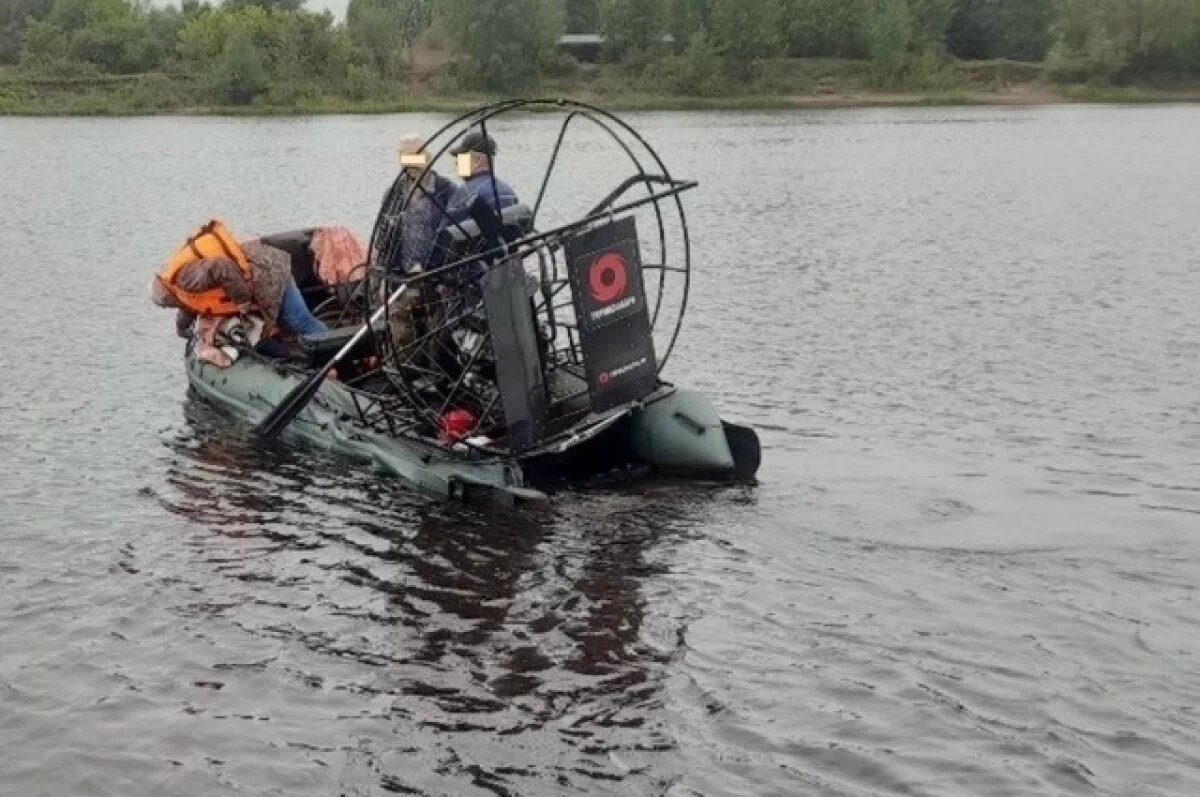    В Удмуртии спасли трёх пассажиров тонущей в реке Каме аэролодки