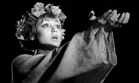 Елена Шанина на сцене