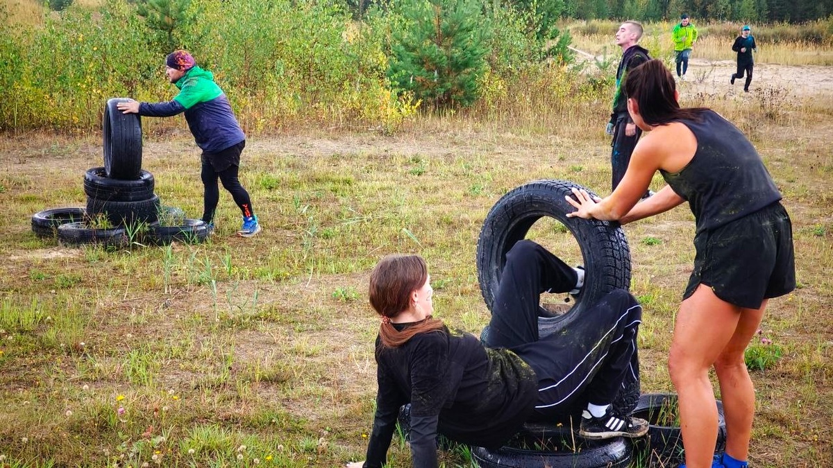    Пыть-яхцы вышли на экстремальный забег с препятствиями