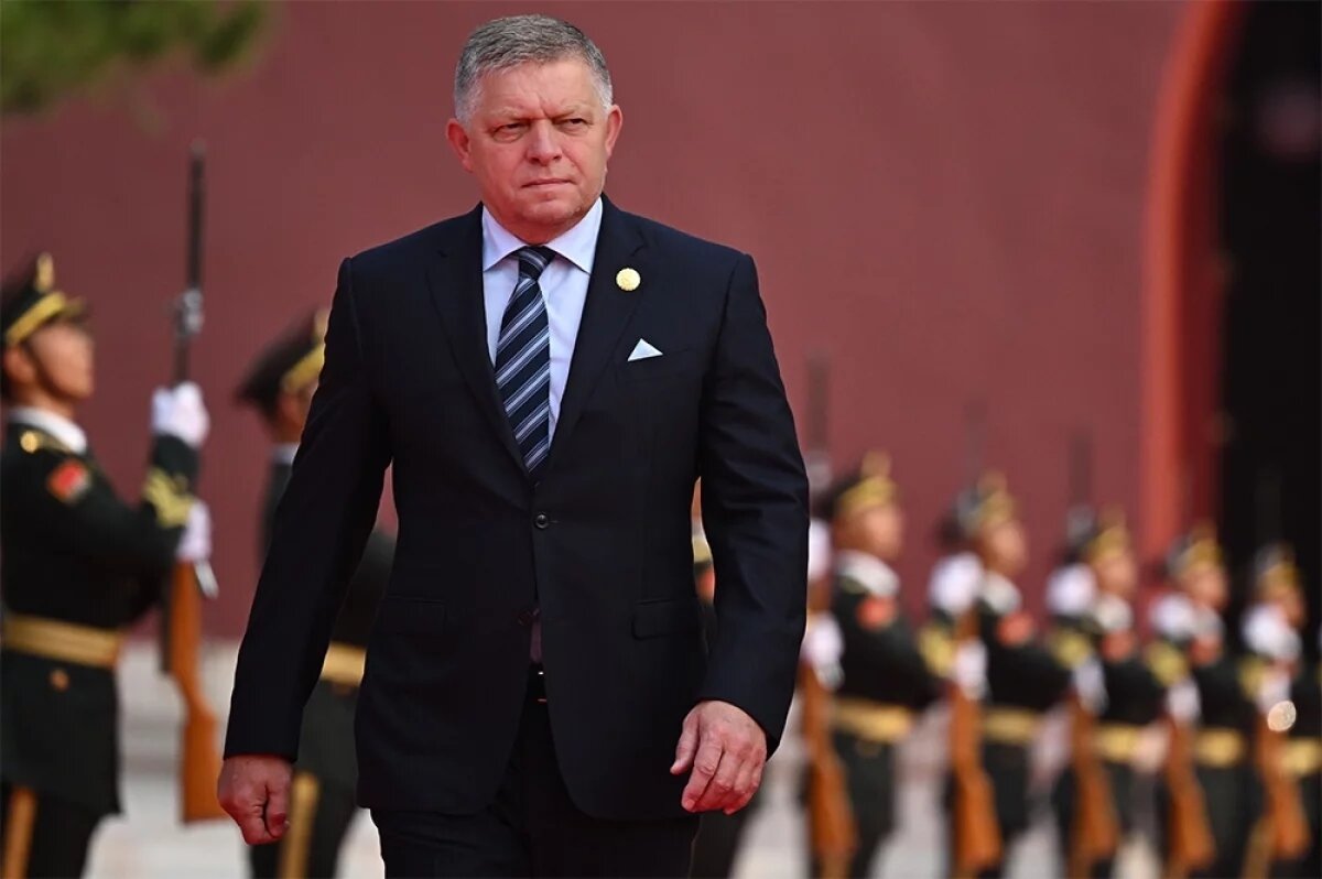    3 сентября 2025. Председатель правительства Словакии Роберт Фицо на торжественном мероприятии по случаю 80-й годовщины Победы китайского народа в войне сопротивления Японии и окончания Второй мировой войны.