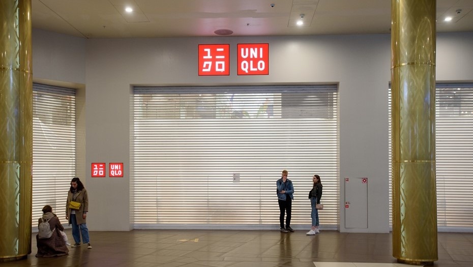   Закрытый магазин "Uniqlo" в ТЦ "Галерея" в Петербурге. Автор фото: Ермохин Сергей/"ДП"