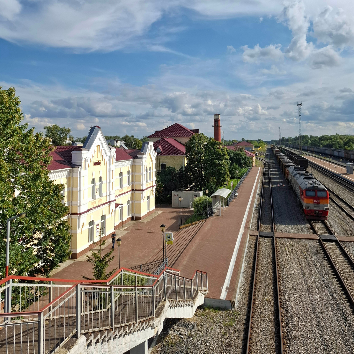 Венёв, Тульская область, железнодорожный вокзал. Фото автора.