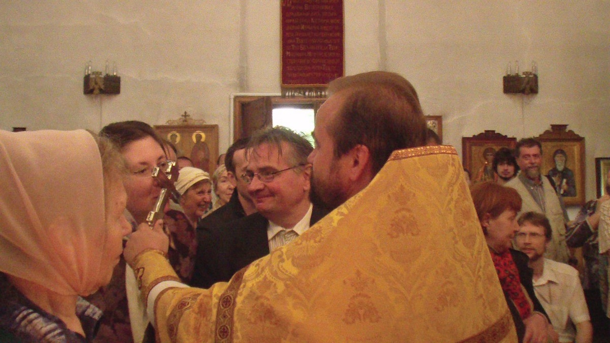 Роберт-Димитрий и Оля на службе в Феодоровском соборе в Питере