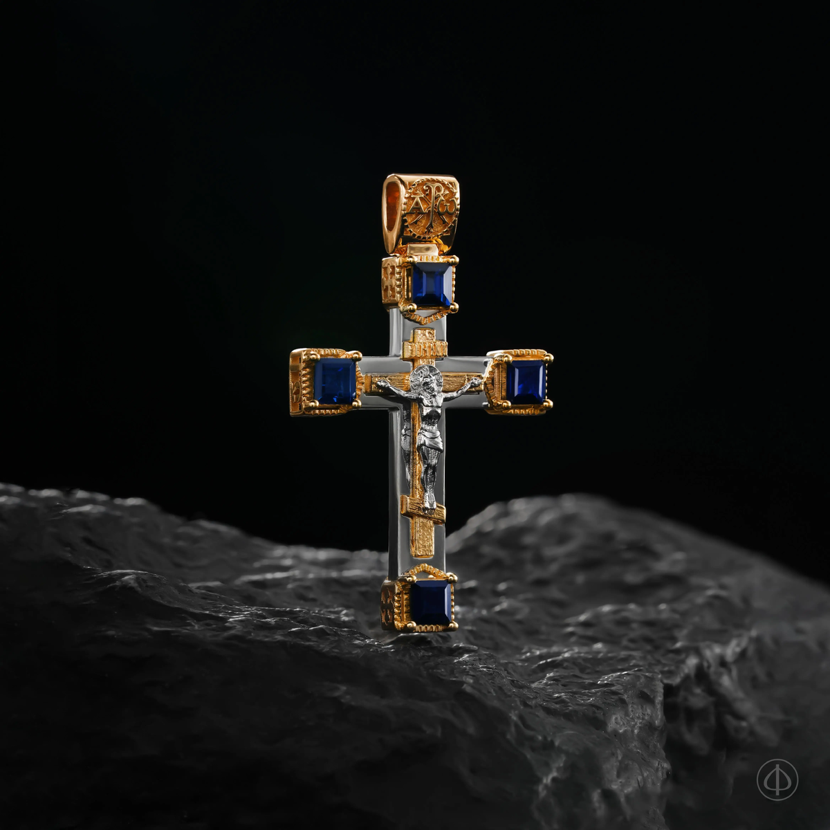 Крест из золота 750 и платины с сапфирами Арт.017