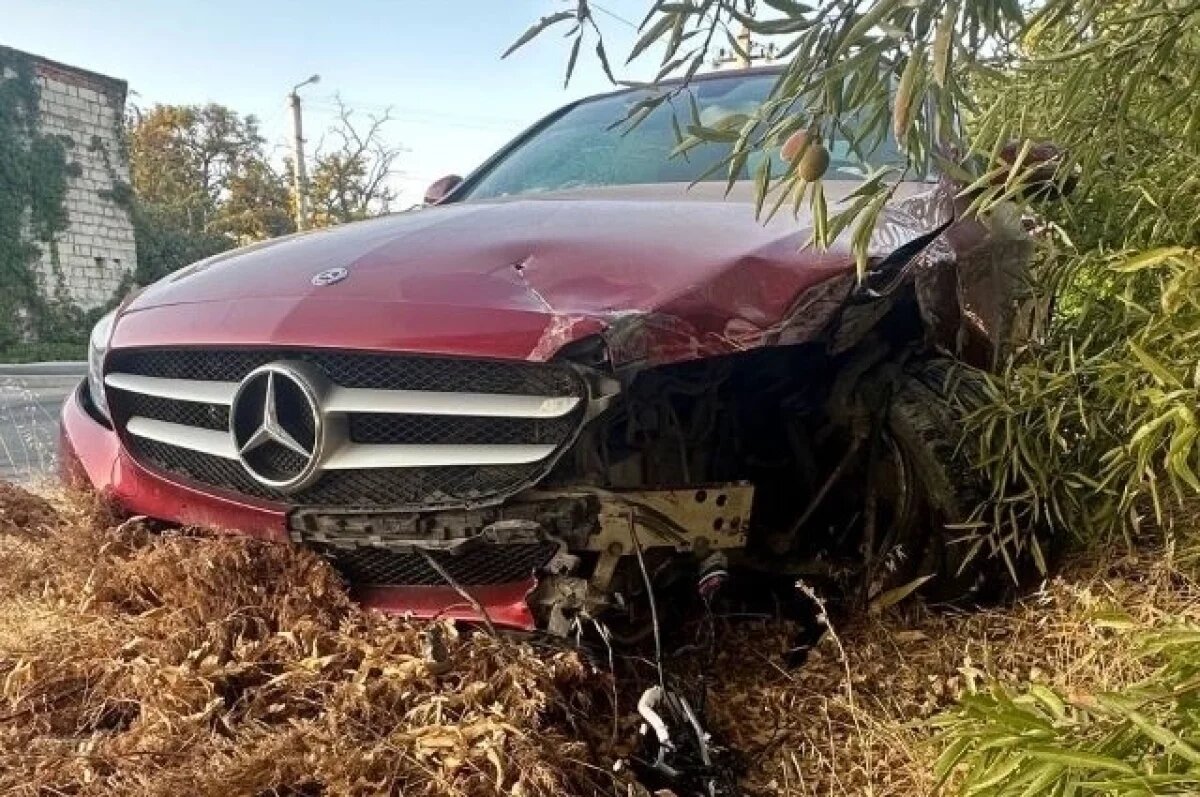    В Севастополе мужчина без прав угнал и разбил машину своей возлюбленной