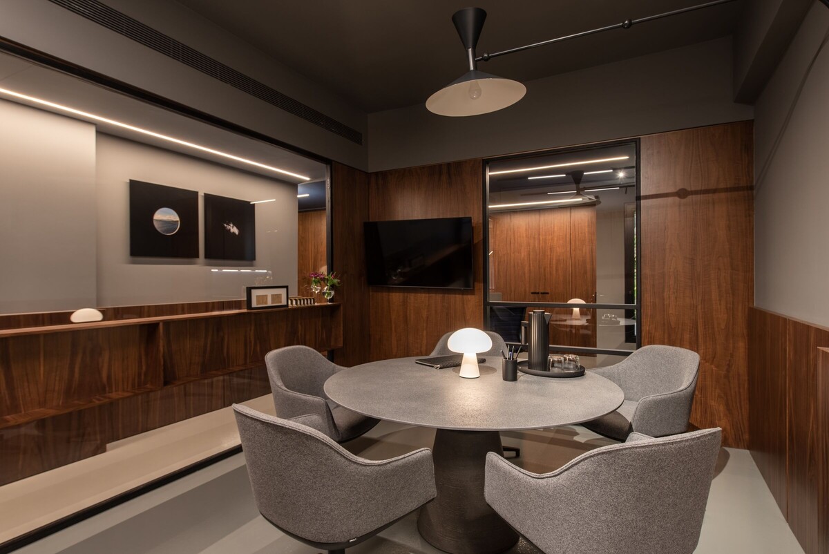 Green Path Law Office Renovation / Architectural Studio Ivana Lukovic