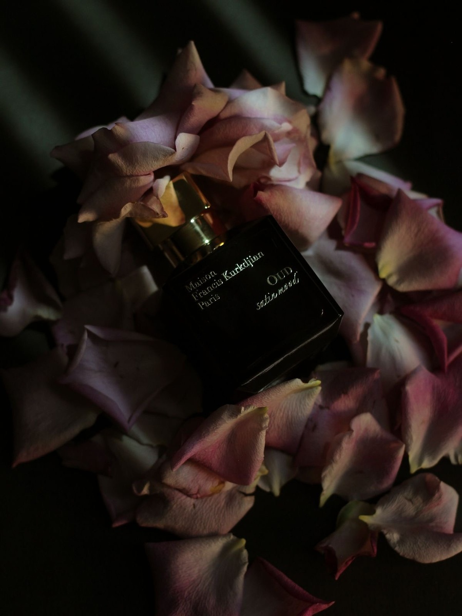 MFK - Oud satin mood