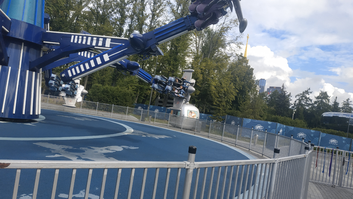 Пока ещё боком.