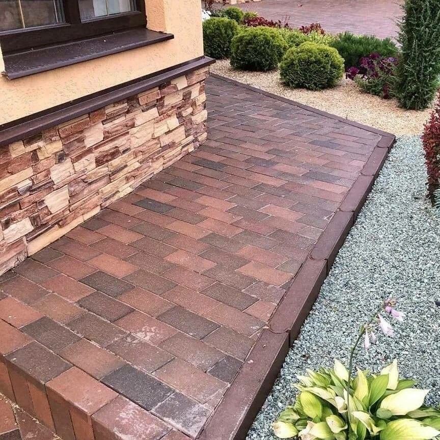 Жесткая отмостка - классический вариант защиты фундамента