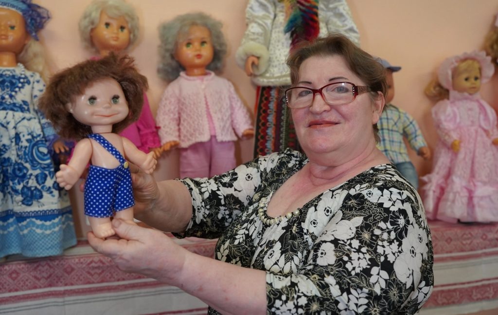 Надежда Жданкина. Фото - администрация Волжского📷    Сделано в СССР: в Волжском показали кукол из советского детства
